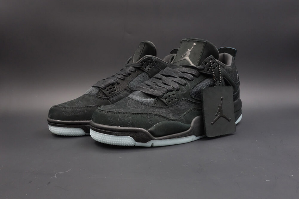 air jordan 4 retro kaws black