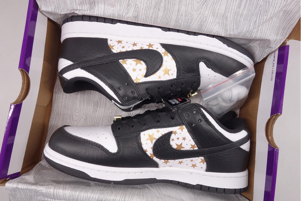 sb dunk low S*p*e stars black