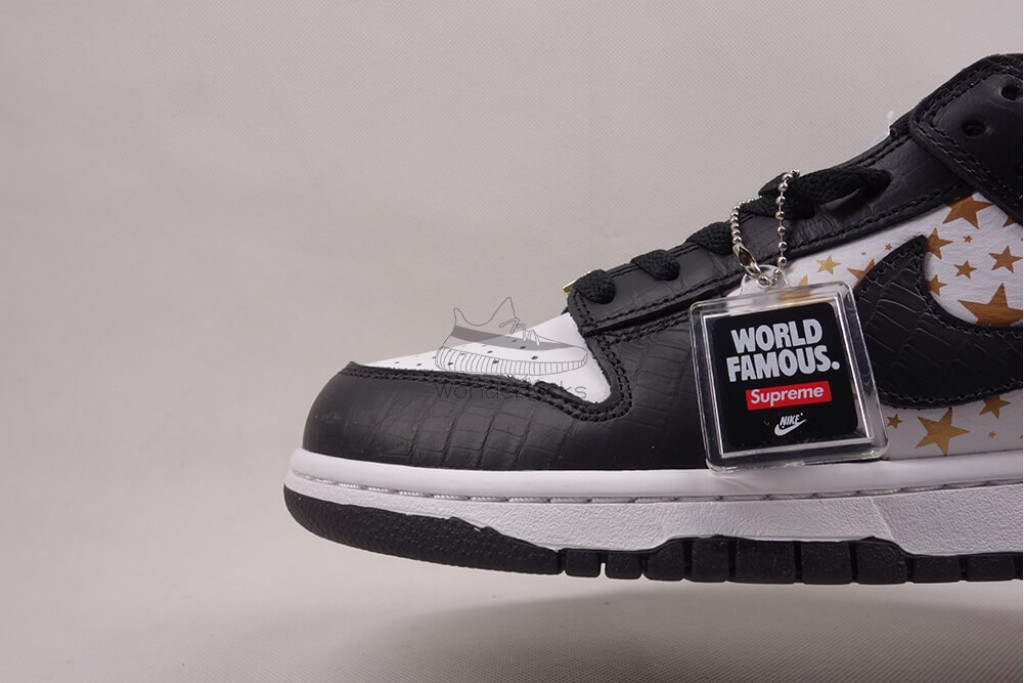 sb dunk low S*p*e stars black