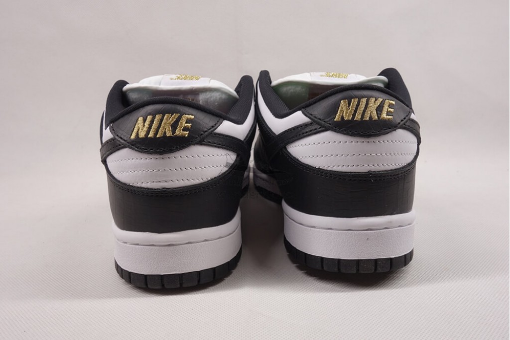 sb dunk low S*p*e stars black