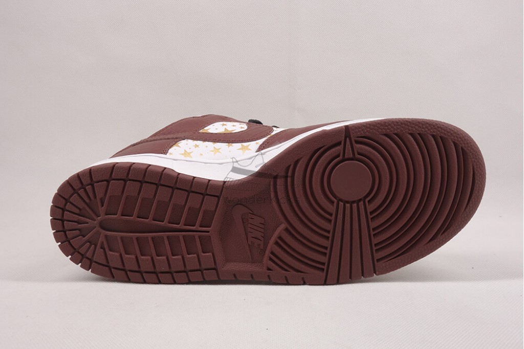 sb dunk low S*p*e stars barkroot brown